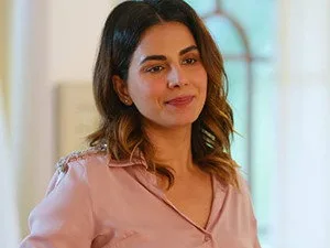 “AŞK” üç harfli bir kelime. Bok Haz Acı Hoş