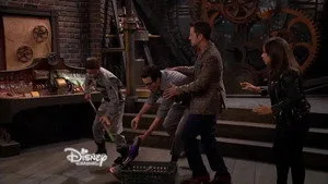 Liv and Maddie 3. sezon 12. bölüm görseli