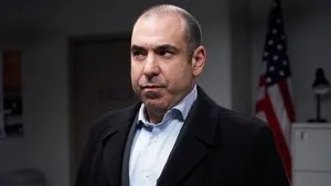Göstermelik Aday