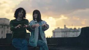 El amor después del amor 1. sezon 2. bölüm görseli
