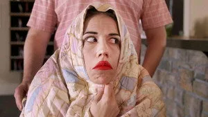 Haters Back Off 1. sezon 3. bölüm görseli