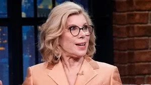 Late Night with Seth Meyers 12. sezon 104. bölüm görseli