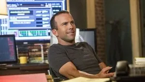 NCIS: New Orleans 1. sezon 1. bölüm görseli