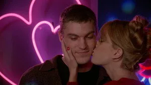 Beverly Hills, 90210 7. sezon 19. bölüm görseli