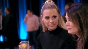 The Real Housewives of Beverly Hills 8. sezon 18. bölüm görseli