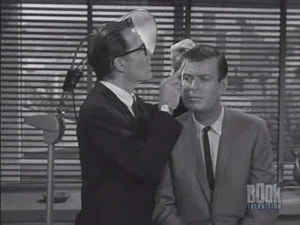 Alfred Hitchcock Sunar 7. sezon 10. bölüm görseli