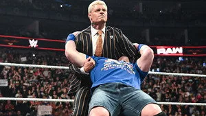 WWE Raw 33. sezon 13. bölüm görseli