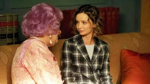 Ally McBeal 5. sezon 3. bölüm görseli