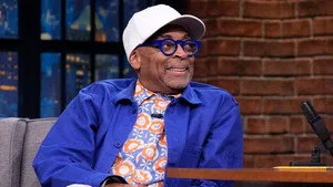 Late Night with Seth Meyers 12. sezon 132. bölüm görseli