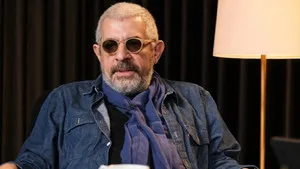 Okan Bayülgen