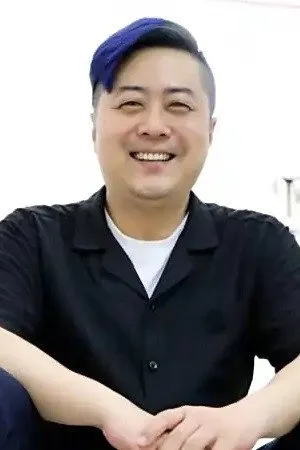 张震
