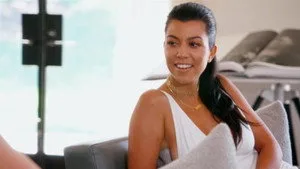 Keeping Up with the Kardashians 12. sezon 21. bölüm görseli