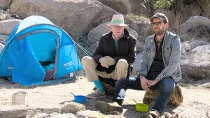 Jack Whitehall: Travels with My Father 3. sezon 2. bölüm görseli