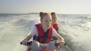 Malibu Rescue: The Series 1. sezon 8. bölüm görseli