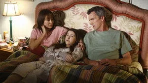 The Middle 6. sezon 14. bölüm görseli