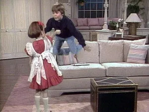 Small Wonder 1. sezon 3. bölüm görseli
