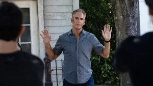 NCIS: New Orleans 5. sezon 10. bölüm görseli