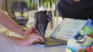 Power Moves with Shaquille O'Neal 1. sezon 5. bölüm görseli