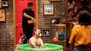 LOL: Australia 1. sezon 2. bölüm görseli