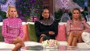 The Real Housewives of Beverly Hills 12. sezon 23. bölüm görseli