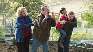 Modern Family 5. sezon 8. bölüm görseli