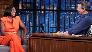 Late Night with Seth Meyers 12. sezon 82. bölüm görseli