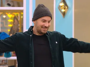 LOL : Qui rit, sort ! 2. sezon 4. bölüm görseli