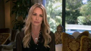 The Real Housewives of Beverly Hills 2. sezon 19. bölüm görseli