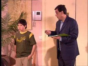 Aquí no hay quien viva 0. sezon 3. bölüm görseli
