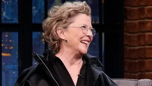 Late Night with Seth Meyers 13. sezon 71. bölüm görseli