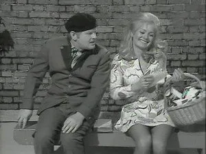 The Benny Hill Show 2. sezon 4. bölüm görseli