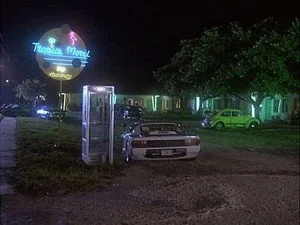 Miami Vice 4. sezon 7. bölüm görseli