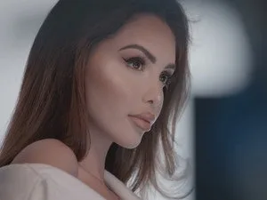 Nabilla : Sans filtre 1. sezon 4. bölüm görseli