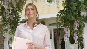 Desperate Housewives 2. sezon 23. bölüm görseli