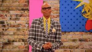 RuPaul's Drag Race 6. sezon 1. bölüm görseli