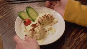 Wakako Zake 2. sezon 8. bölüm görseli