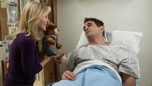 Modern Family 9. sezon 12. bölüm görseli
