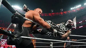 WWE Raw 33. sezon 26. bölüm görseli
