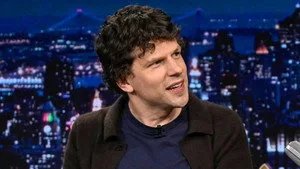 The Tonight Show Starring Jimmy Fallon 13. sezon 119. bölüm görseli