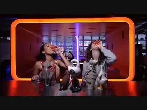 Skins 0. sezon 8. bölüm görseli