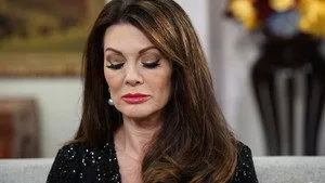 The Real Housewives of Beverly Hills 7. sezon 19. bölüm görseli