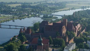 Polonya