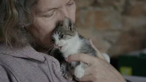 Cat People 1. sezon 5. bölüm görseli
