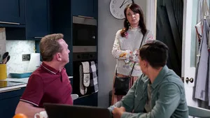 EastEnders 42. sezon 103. bölüm görseli