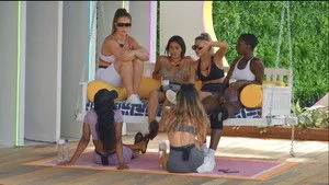 Love Island USA 0. sezon 2. bölüm görseli