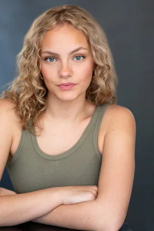 Lauren Viau