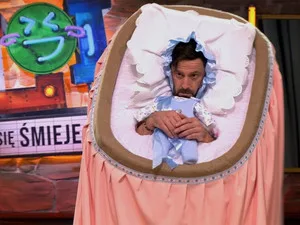 LOL: Kto się śmieje ostatni 1. sezon 3. bölüm görseli