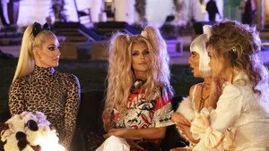 The Real Housewives of Beverly Hills 9. sezon 16. bölüm görseli