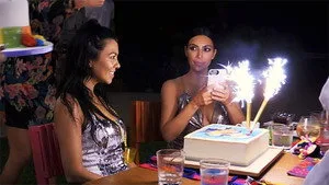 Keeping Up with the Kardashians 14. sezon 2. bölüm görseli