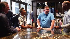 Queer Eye 1. sezon 3. bölüm görseli